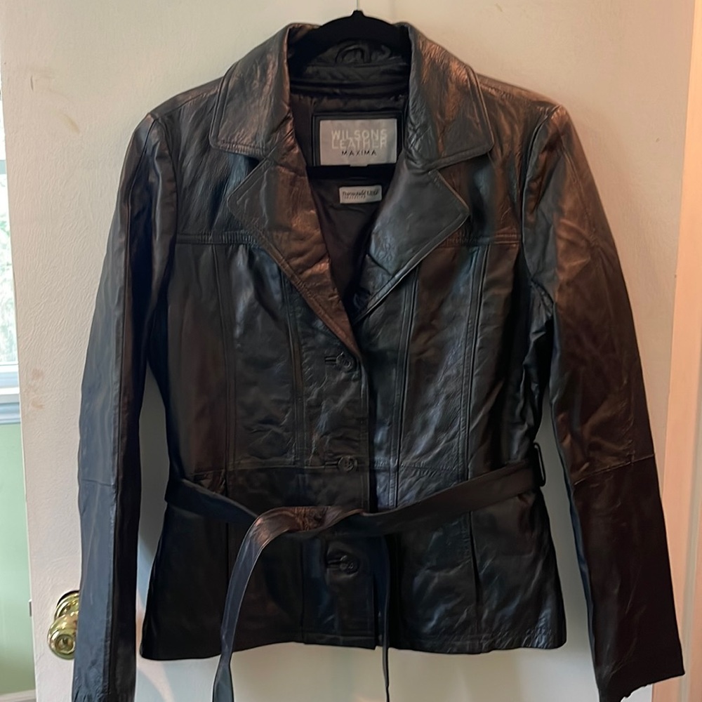 100% Genuine leather medium jacket.